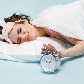 12 giờ đêm ngủ có sao không? Ngủ muộn ảnh hưởng gì?
