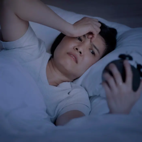 Mất ngủ do rối loạn nội tiết là gì? Ảnh hưởng sức khỏe ra sao?